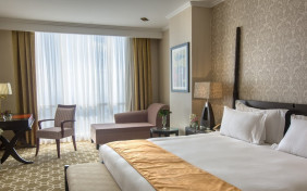 اتاق دو تخته استاندارد دبل رو به شهر PF (طبقات 10 تا 14) هتل اسپیناس پالاس تهران