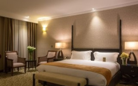 سوئیت جونیور سه تخته EF (طبقات 15 تا 20) هتل اسپیناس پالاس تهران