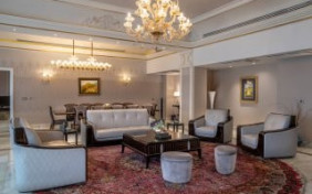 اسکاي سوئيت هتل اسپیناس پالاس تهران