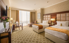 اتاق دو تخته استاندارد توئین EF (طبقات 15تا 20) هتل اسپیناس پالاس تهران