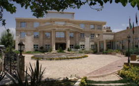 هتل هلال ایران تهران