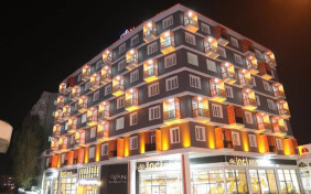 هتل وان سوئیت (Van Suite) وان