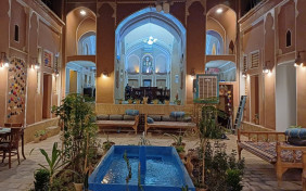 اقامتگاه سنتی علی بابا یزد