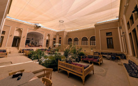 اقامتگاه بومگردی خانه حقیقت یزد 1