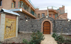 اقامتگاه بومگردی گلجان زنجان