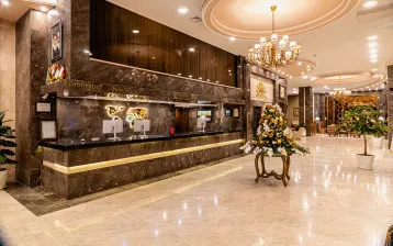 رستوران هتل ایران زمین