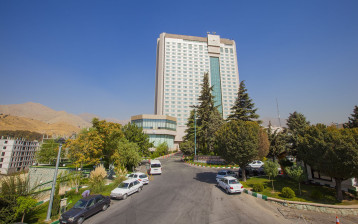 تور هتل آزادی تهران