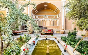 تور اقامتگاه بومگردی خانه سه نیک یزد