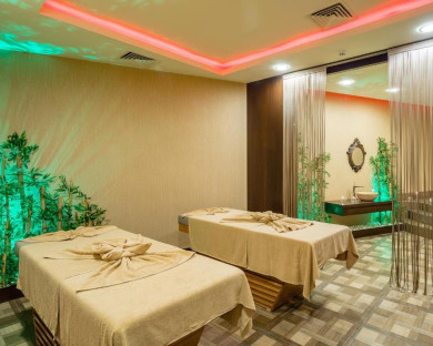 Antalya-HolidayInn-11.jpg