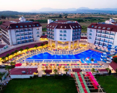 Antalya-RamadaResortSide-1.jpg