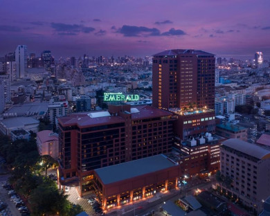Bangkok-TheEmerald-2.jpg