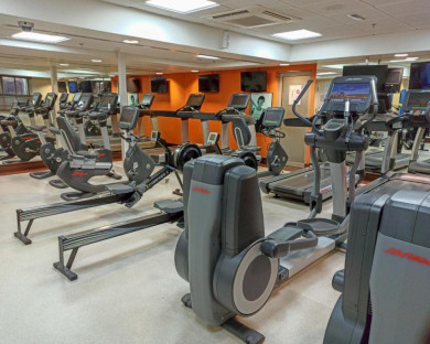 هتل کرون پلازا دیره (Crowne Plaza Deira) دبی 12