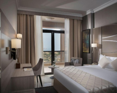 Dubai-TwoSeasons-15.jpg