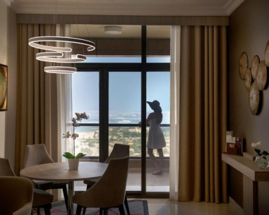 Dubai-TwoSeasons-7.jpg