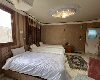 Esfahan-Qasr-15.jpg