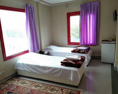 Ghamsar-Golestan-02.jpg