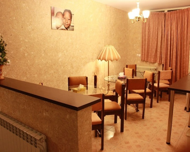 Ghazvin-Abrisham-02.jpg