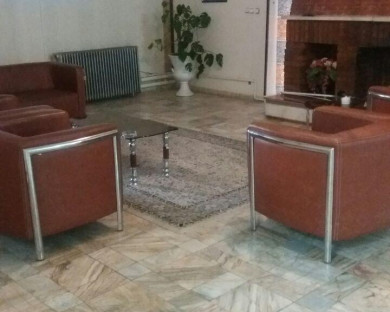 مهمانسرا جهانگردی غار علیصدر همدان 9