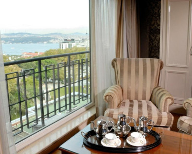 Istanbul-CentralPalace-21.jpg