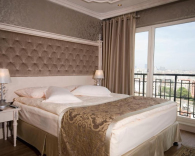 Istanbul-CentralPalace-35.jpg