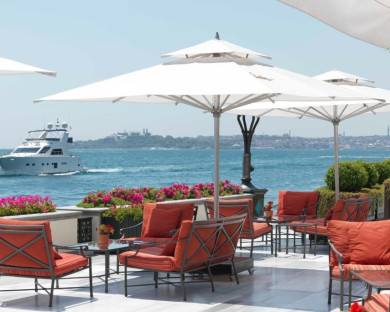 Istanbul-FourSeasonBosphorus-29.jpg