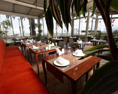 Izmir-BestWesternPlusKonak-18.jpg