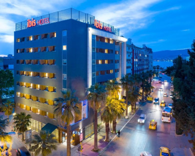 Izmir-IbisAlsancak-1.jpg