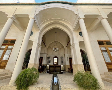Kashan-DarbeBagh-08.jpg