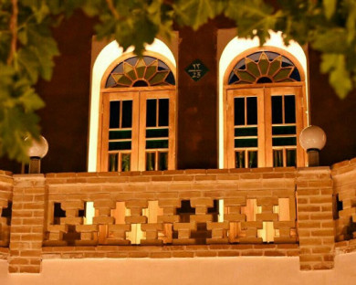 Kashan-Sana-01.jpg