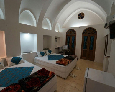 Kashan-Sana-02.jpg
