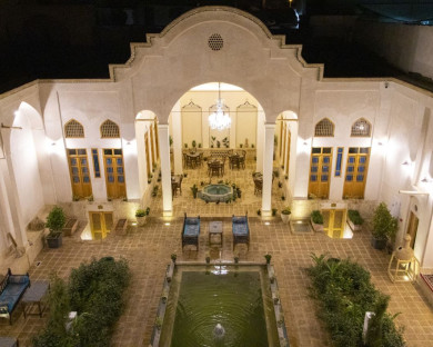 Kashan-SarayBaghi-3.jpg