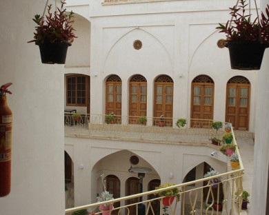 Kashan-Sarayamir-09.jpg
