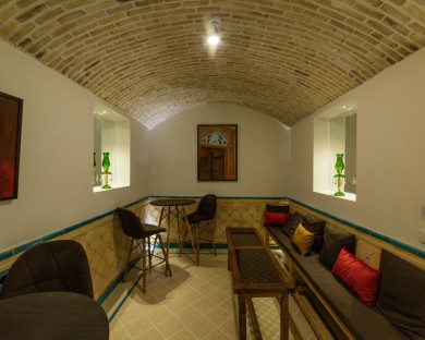Kashan-SarayeErfani-13.jpg