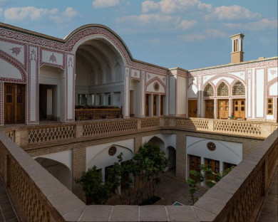 Kashan-SarayeErfani-24.jpg