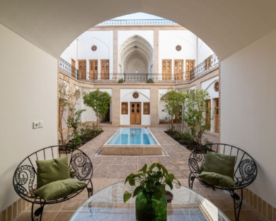 Kashan-SarayeErfani-5.jpg