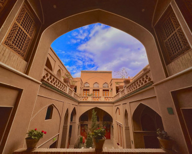 Kashan-Sarva-11.jpg