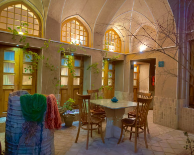 Kashan-Sarva-5.jpg