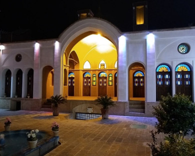 Kashan-Shasusa-01.jpg