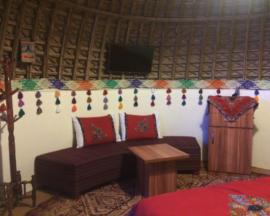 Kerman-Sonnati_kapari_ghalee_ganj-02.jpg