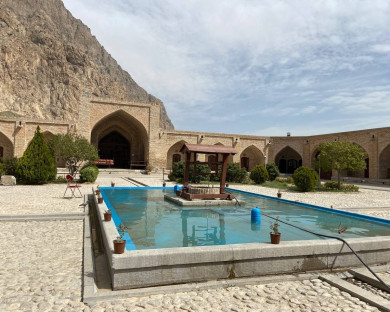 Kermanshah-LalehBiston-9.jpg