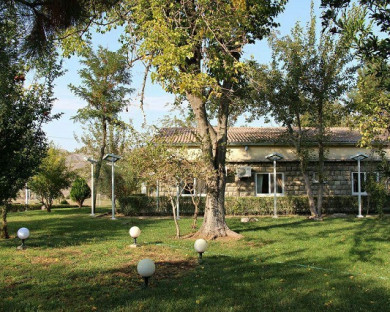 KhodaAfarin-KhodaAfarin-04.jpg