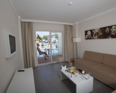 هتل باتیهان بیچ ریزورت (Batihan Beach Resort) کوش آداسی 5