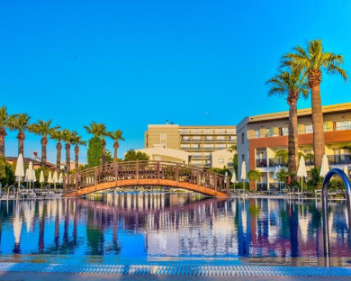 Kusadasi-PalmWings-2.jpg