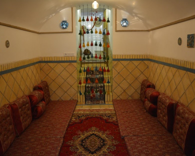 اقامتگاه بومگردی کیان مهریز 15