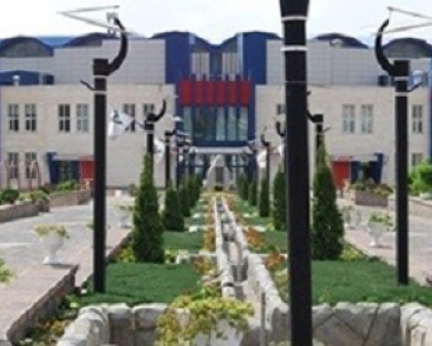 Paweh-Eram-03.jpg