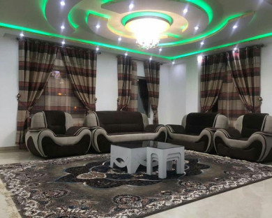 مجتمع اقامتی امپراطور قشم 8