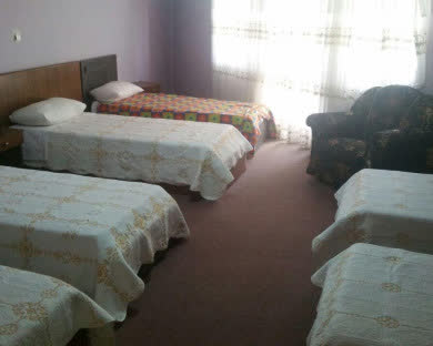 هتل آپارتمان سفیر قشم 13