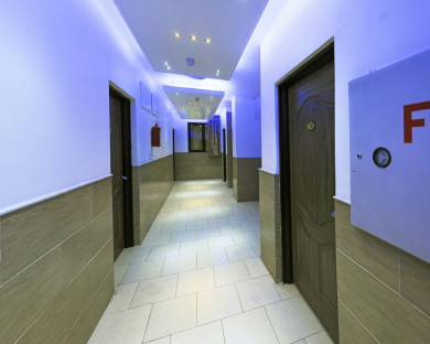 Qhom-Emami-04.jpg