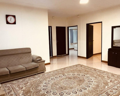 Sari-Parmis-12.jpg