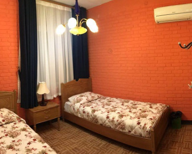 Sari-Parmis-23.jpg